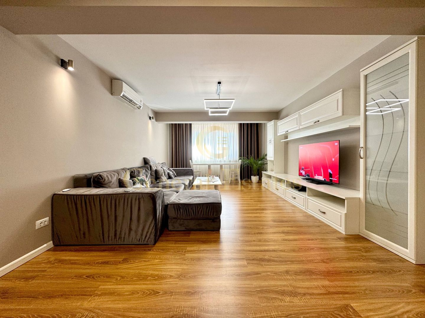 Vânzare apartament cu 3 camere - 130 m.p - în Zona CUG, Iași. - Poză 7