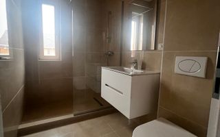 Apartament de vânzare 3 camere în spate la LIDL - Poză 5