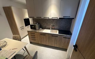 Apartament de 2 camere, 55mp,  decomandat, Zona Semi-Centrala - Poză 6