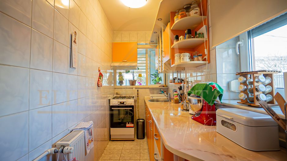Casa P+1+M - 5 camere - Garaj - Panouri Fotovoltaice - Bratianu - Poză 12