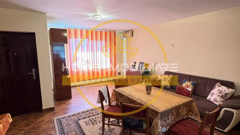 Casa de vanzare parter+etaj / 7 camere/ 1550mp teren+ 240mp utili+garaj / Dancu - Poză 3