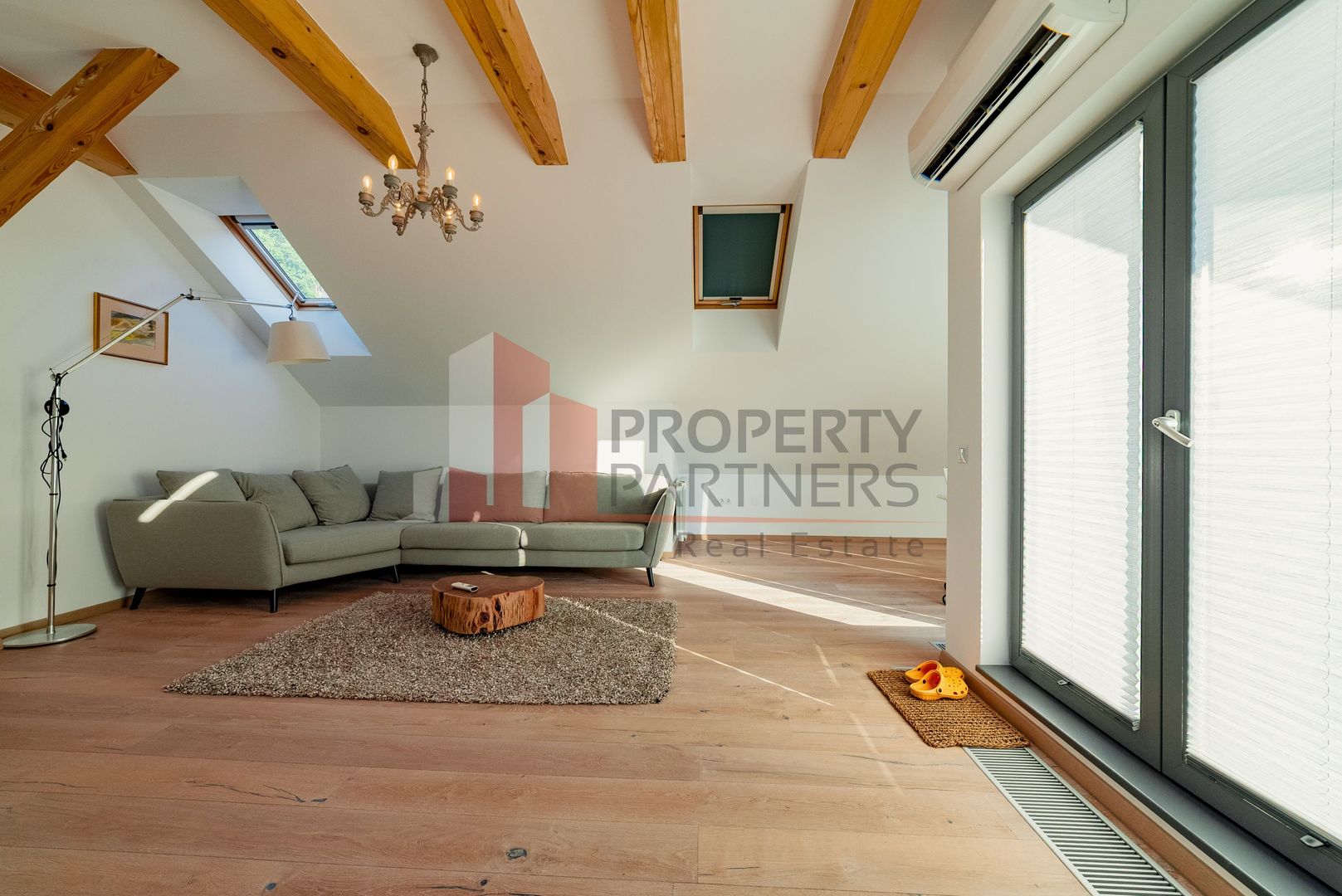 Apartament Duplex Elegant cu Terasă Panoramică – Dealul Cetății, Brașov - Poză 14