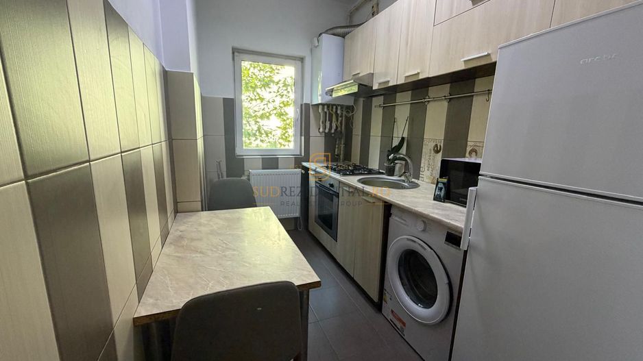 Apartament cu 2 camere de inchiriat, Metrou Berceni, loc de parcare - Poză 2