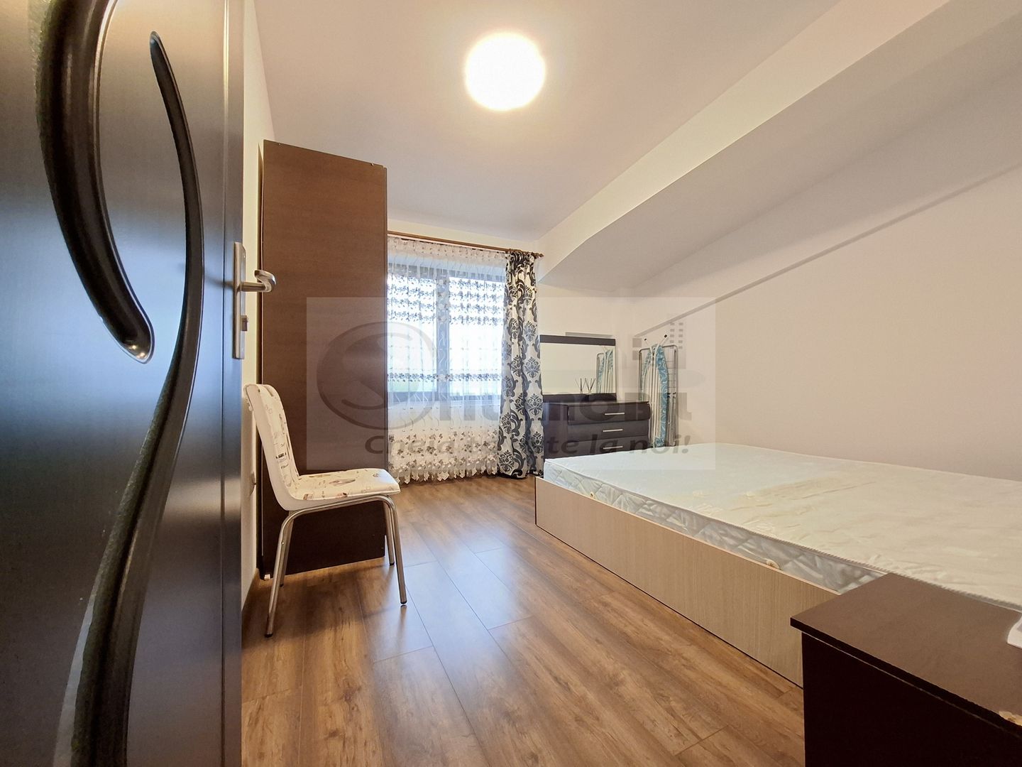 De inchiriat apartament 2 camere, mobilat complet, Cug Valea Adanca - Poză 11