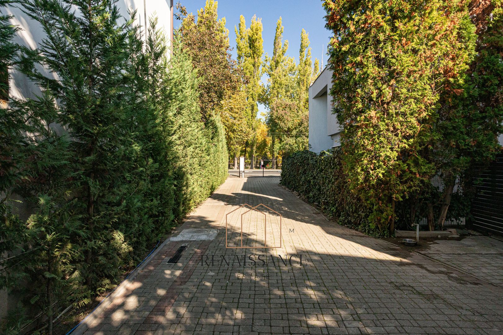 Timisoara - Girocului Vila 12 Camere 4 Bai | 497mp Utili 1373mp Teren - Poză 40