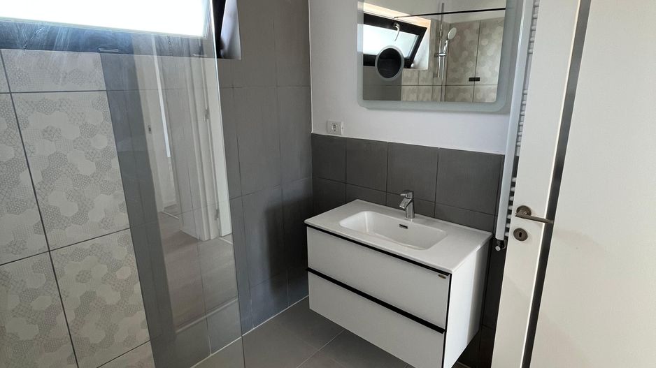 Vila spatioasa langa padure TVA 0%, teren 700mp, DN1, A3, A0 - Poză 25