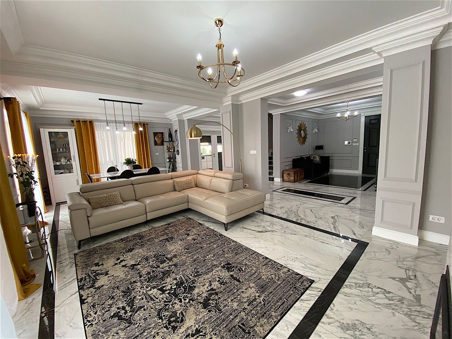 Vila deosebita cu piscina zona Dumbravita - Poză 1