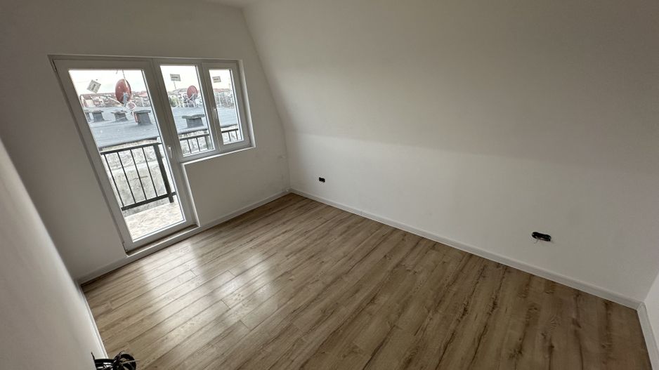 Apartament 2 camere la Mansarda zona Bucovinei - Poză 6