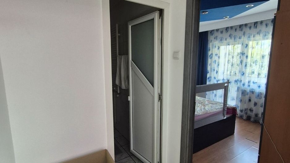 Ap decomandat 4 camere , 2 bai si 2 balcoane-zona Colentina bloc 1986 - Poză 19