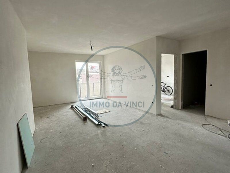 Apartament spatios 3 camere 92mp Bloc Nou si Parcare - Poză 2