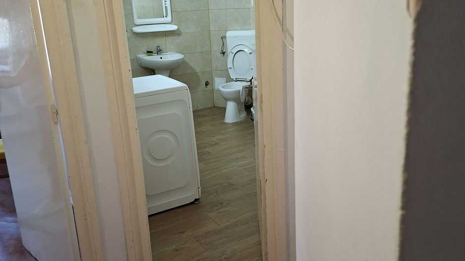 BRASADAS inchiriaza ap cu 4 cam etaj 3/8 cu lift in Micro 17. - Poză 10