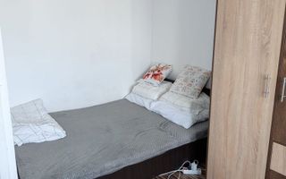 Garsoniera in bloc mixt langa metrou Gorjului, Militari - Poză 2