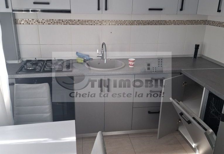 Casa/Vila de închiriat- 750 euro - Poză 3