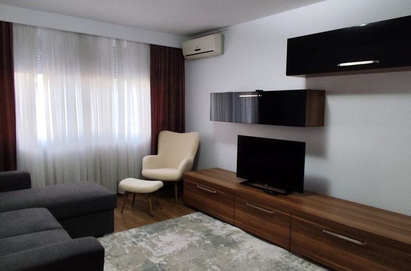 Apartament modern cu 2 camere de inchiriat, renovat, 9 minute Metrou - Poză 2
