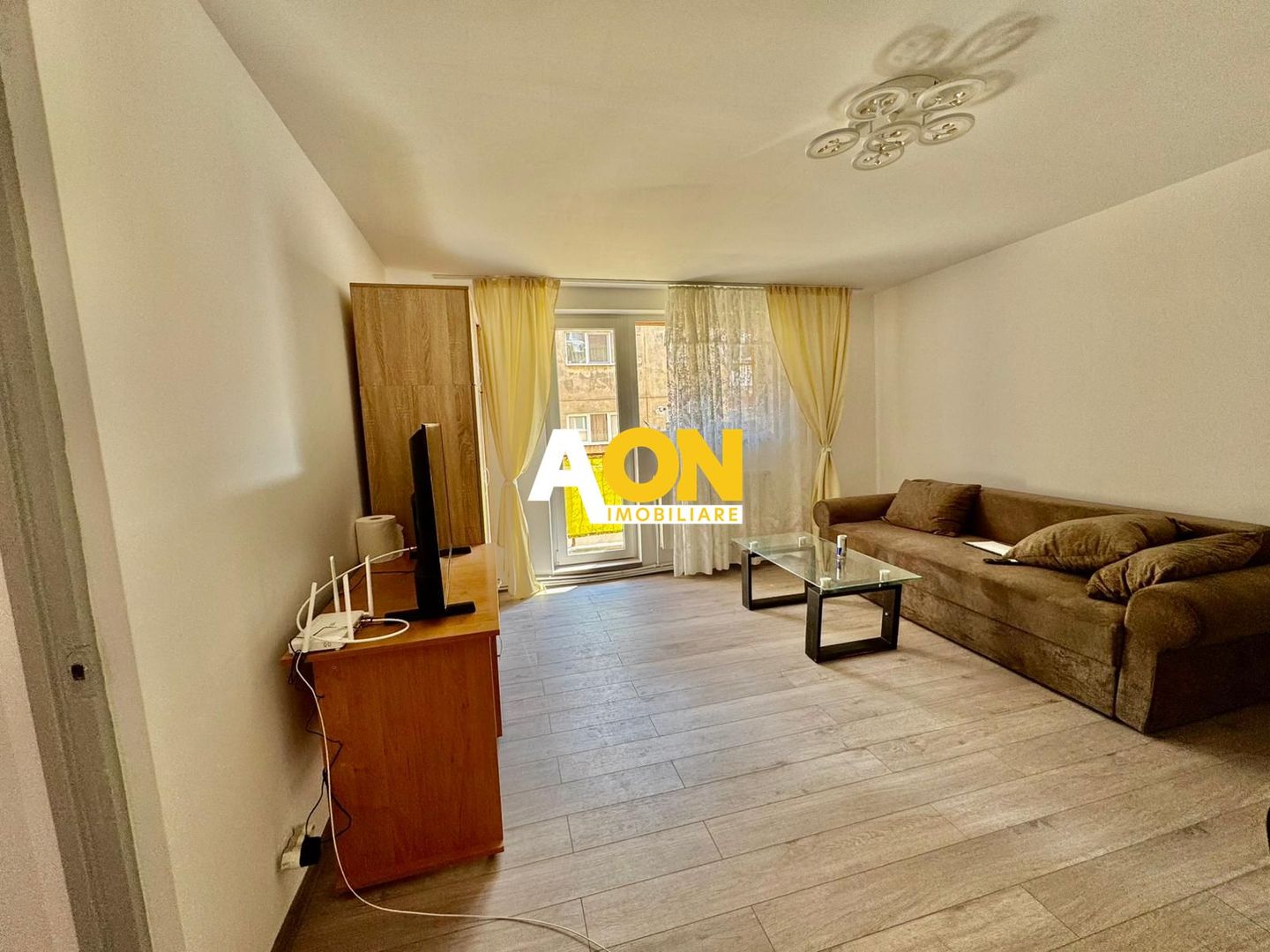 Apartament 2 Camere De Inchiriat Zona Cetate - Poză 1