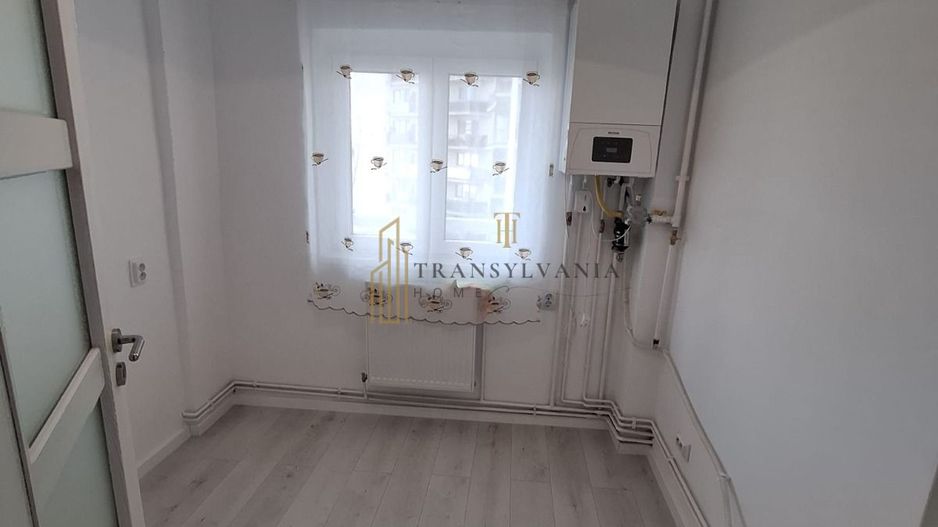 Apartament 2 camere, decomandat - Poză 3