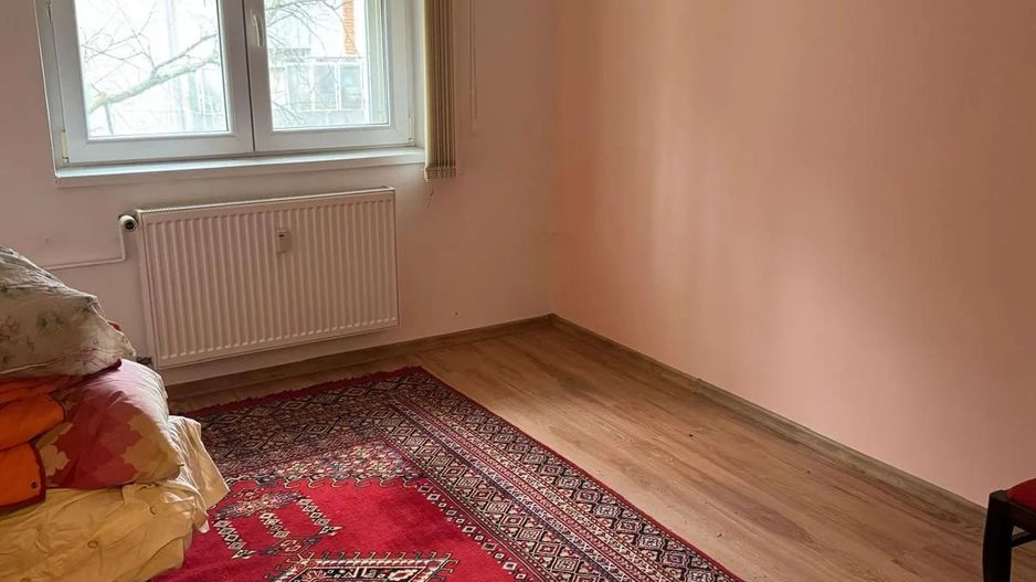 Vand apartament 3 camere, Zona Soarelui, Mobilat si Utilat, Garaj in baterie - Poză 4