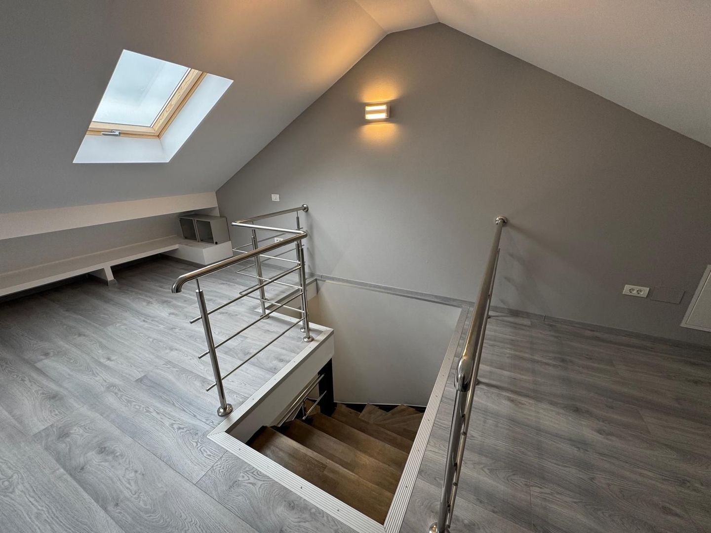 Vila noua cu mansarda Cosmopolis - Poză 20