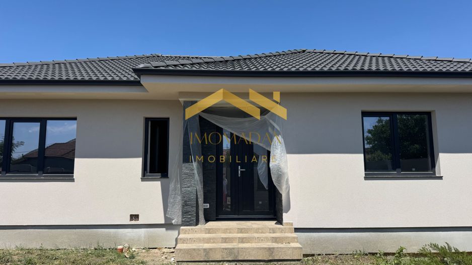 -Casa individuală -4 camere -2 băi - - Poză 1