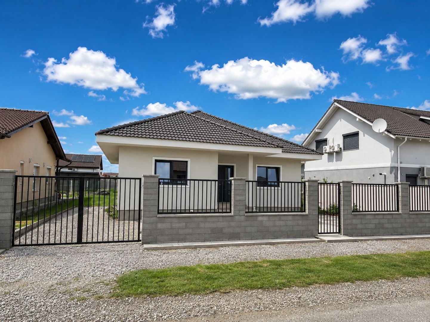 Casă individuală modernă | Moșnița Nouă | Teren 640 mp | 90 mp utili - Poză 1