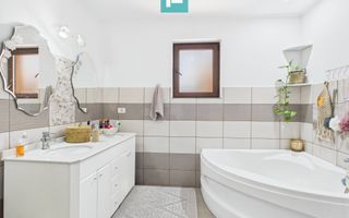 Casa la cheie în Nadab - Poză 16