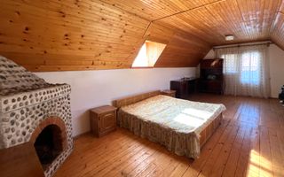 Casa de vanzare pretabila 2 familii, garaj, livada, comuna Pianu - Poză 30