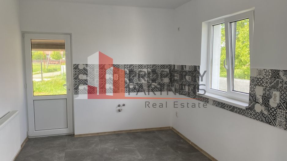 Casa P+1 in Sabareni. - Poză 8