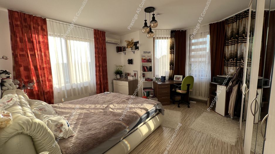 Vila 7 incaperi + 3 Anexe | 1800mp Teren | La Intrare in Dumbravita - Poză 4