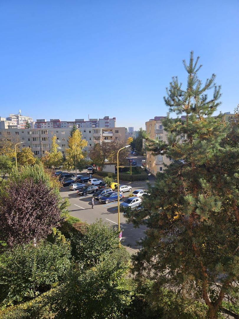 Apartament 3 camere - Poză 1