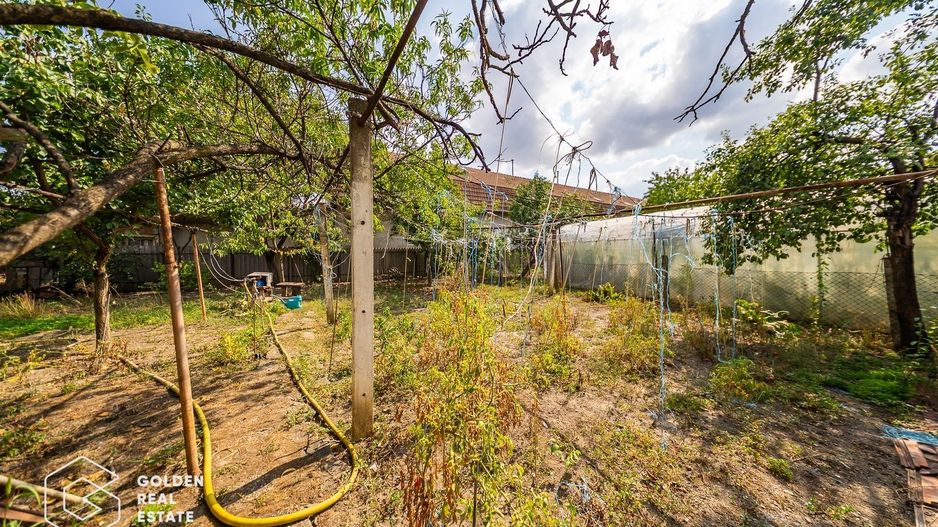 Casa cu 2 corpuri de cladire si teren 762 mp,  zona excelenta (Gradiste) - Poză 16