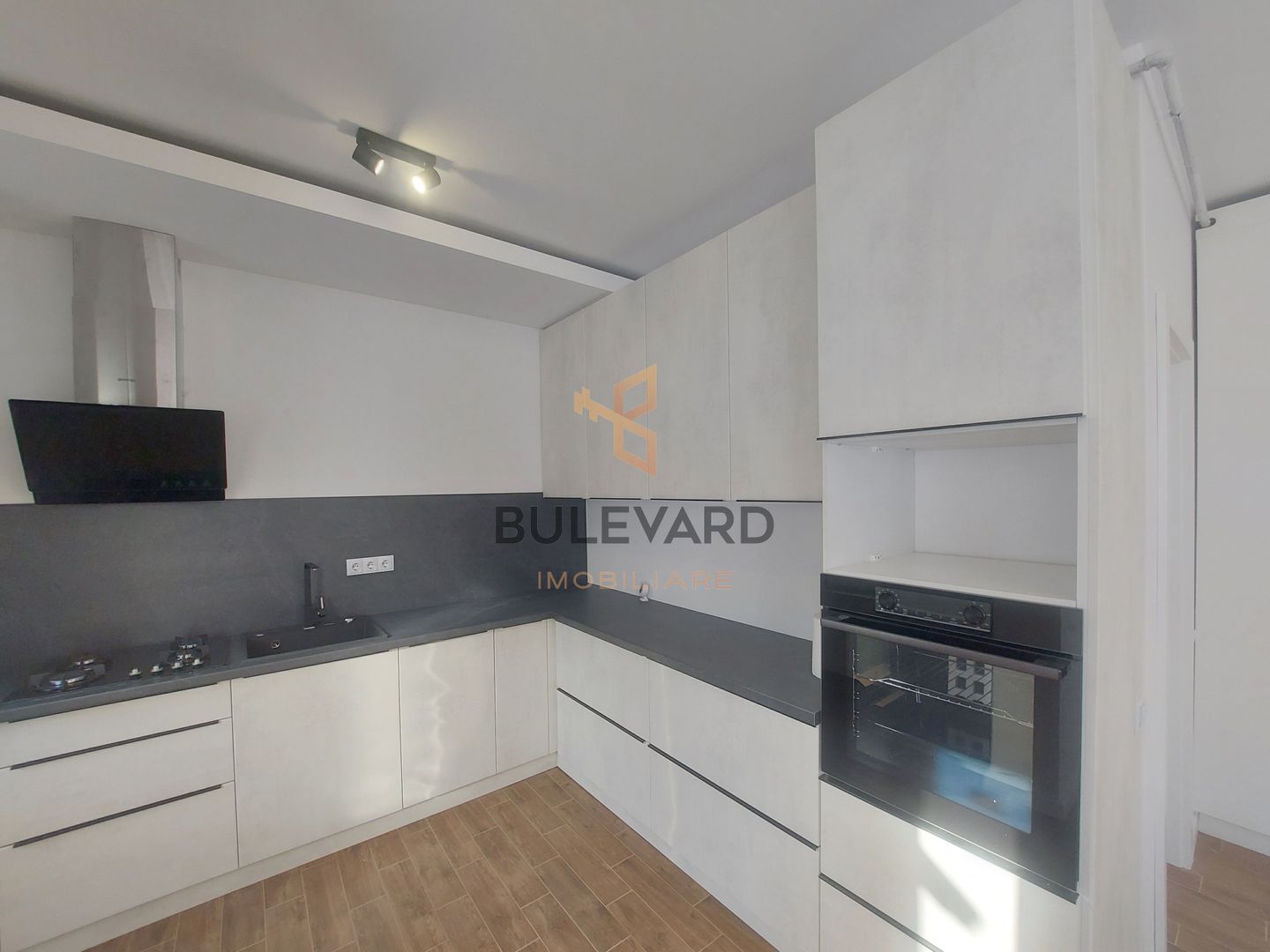 Apartament cu 2 camere+terasa de 34 mp! - Poză 4