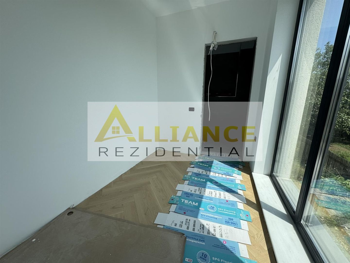 Casa 5 camere tip DUPLEX - 4 bai Terasa + Curte 250 MP - Poză 6