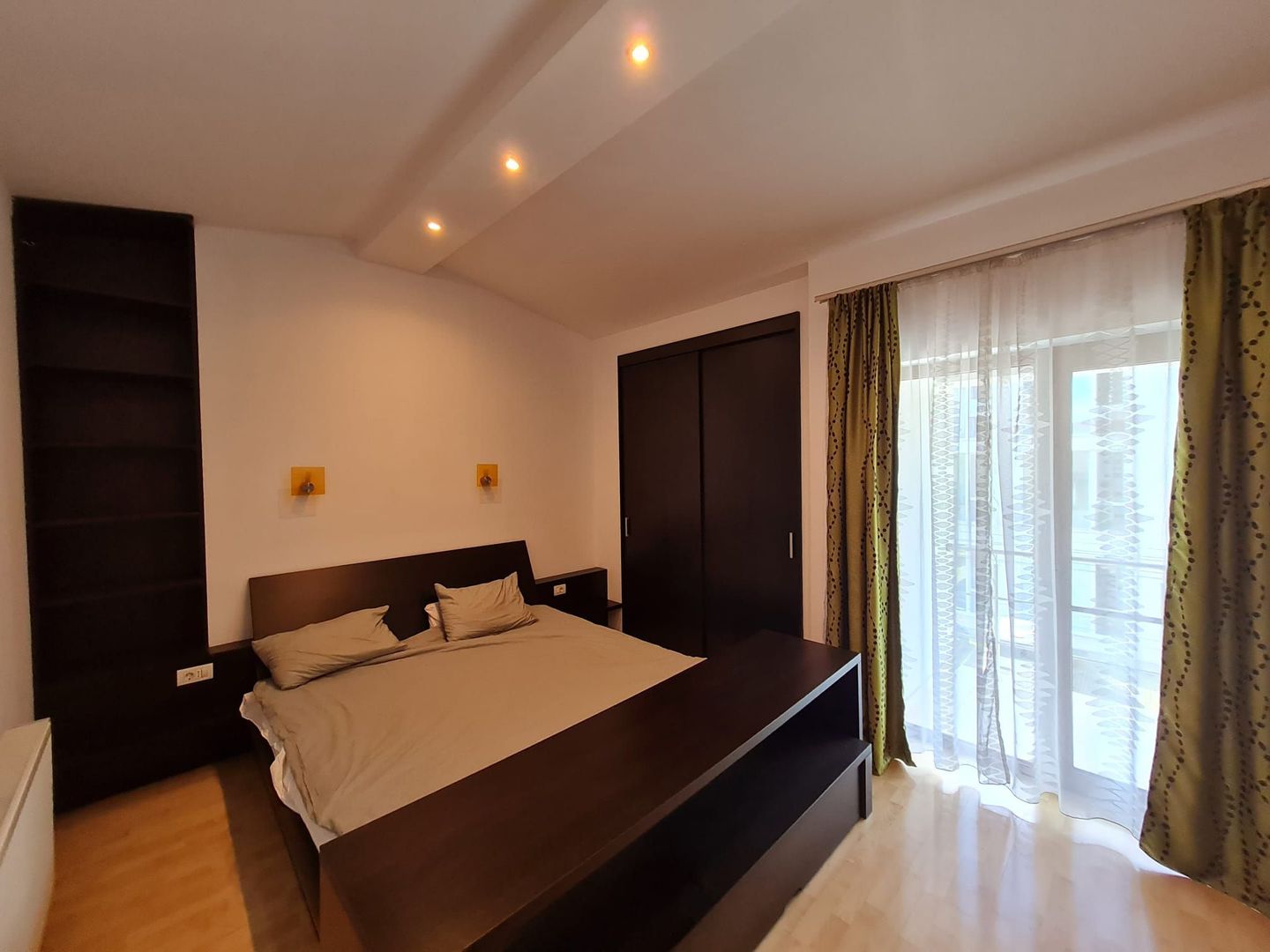 Apartament generos de închiriat zona Lipovei - Poză 25