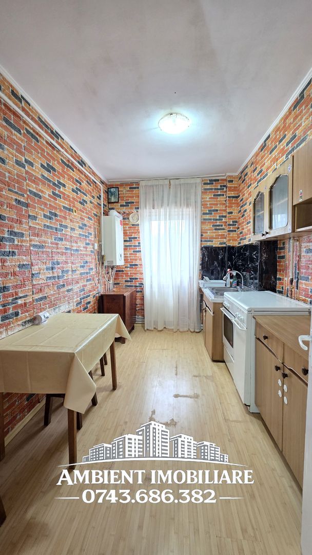 Apartament cu 3 camere, etaj 3, mobilat și utilat, zona GARĂ; - Poză 8