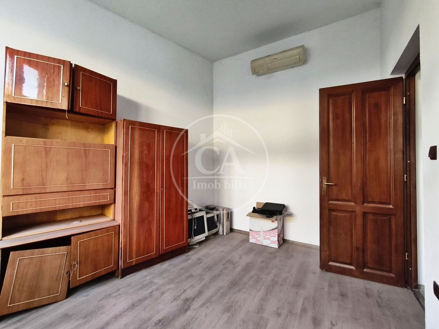 Casa de închiriat cu 6 camere în zona Centrala,  Oradea - Poză 14