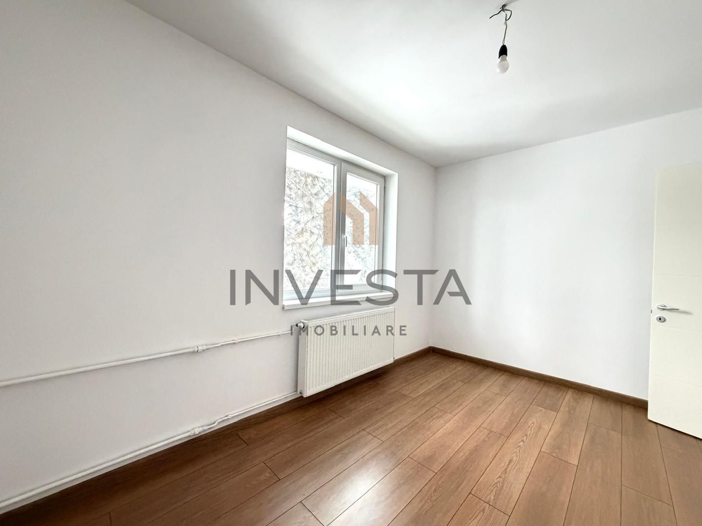 Apartament cu 2 camere decomandate  zona  strazii Detunata! - Poză 7