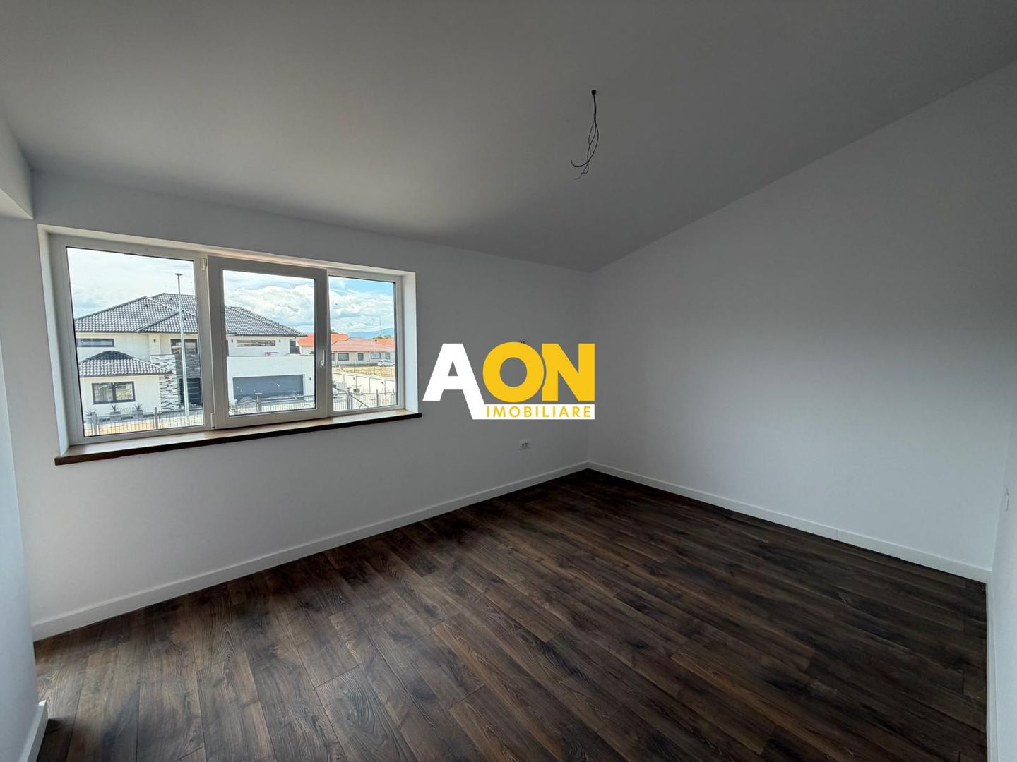 1/2 Duplex 4 Camere, 3 Bai, 2 Balcoane, 431mp Teren - Poză 16
