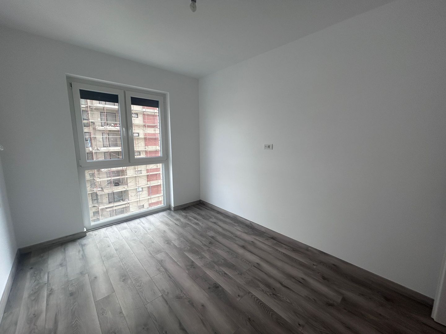 Apartament camere de vanzare Arad - Poză 2