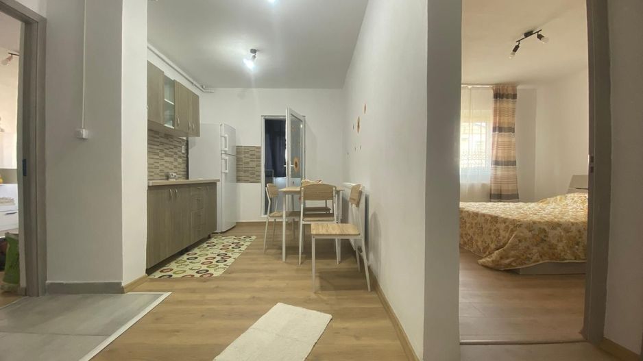 Spatios! Inchiriere apartament cu 2 camere in Targoviste -M12 - Poză 1