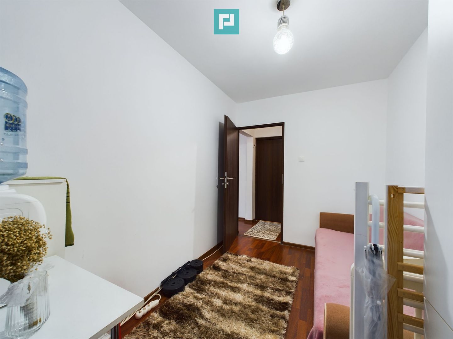 Apartament cu 4 camere în zona Şagului - Poză 7
