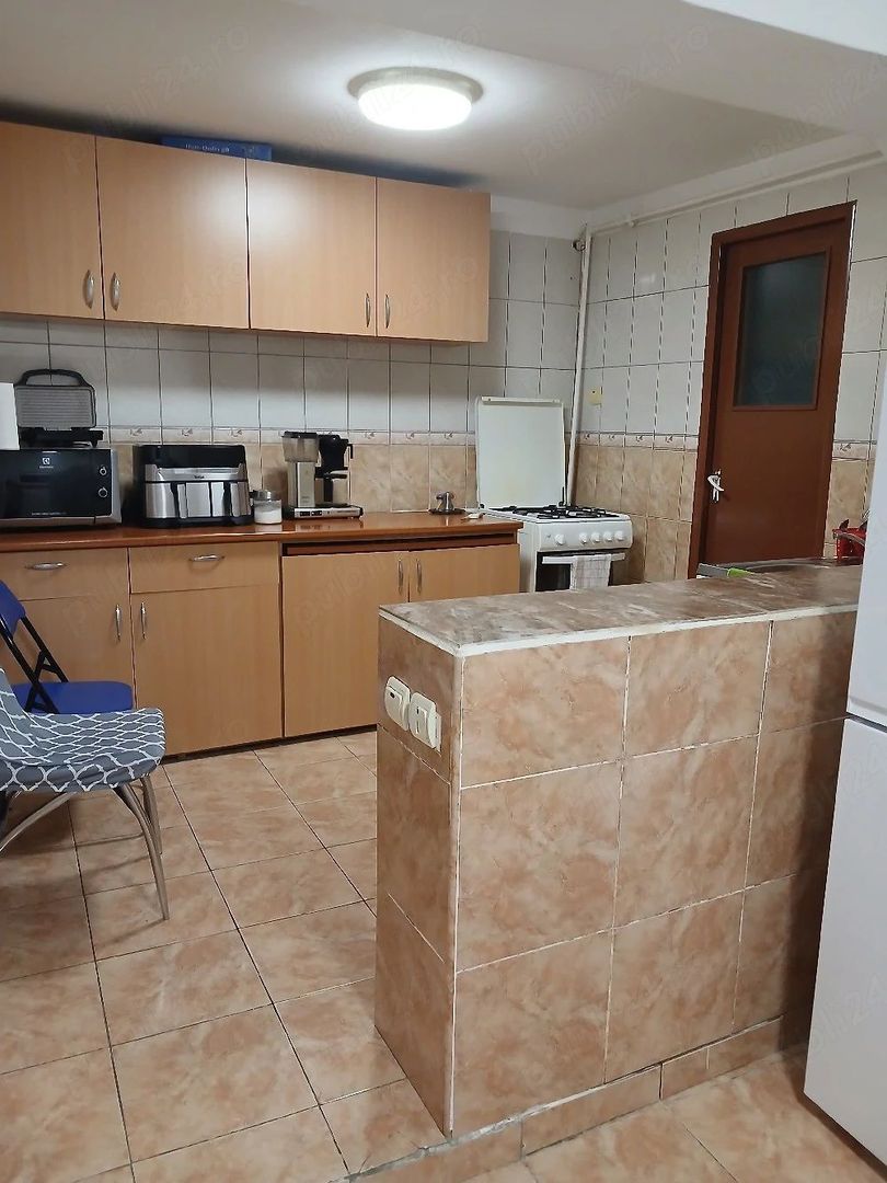 Casa de Vanzare 4 camere Crangasi-Giulesti - Poză 3