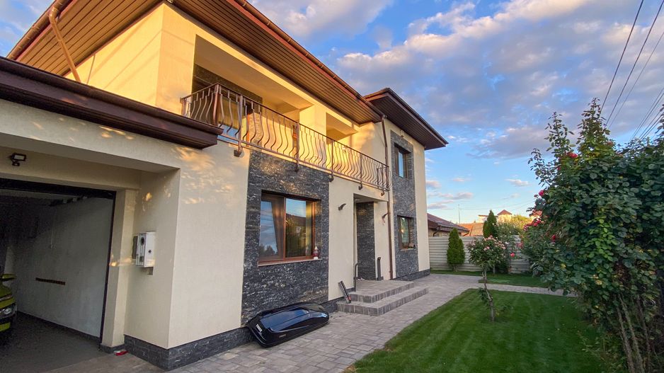 Descoperă Eleganța și Rafinamentul: Vila de Vis pe un lot generos - Poză 8