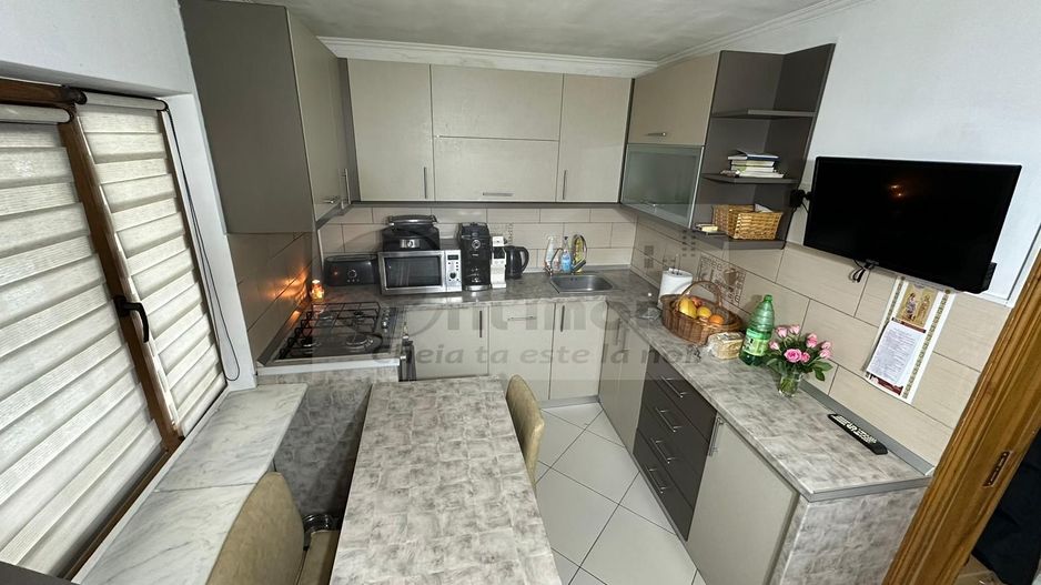 Apartament cu 4 camere/Spatiu birouri/ Cabinet - Nicolina 155.000 € - Poză 8