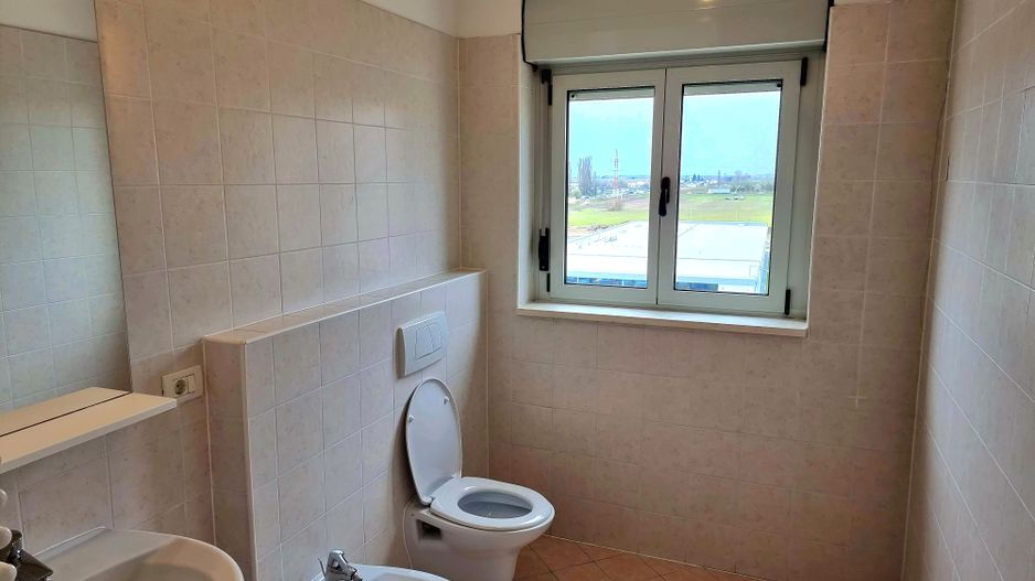 Ansamblul Rezidențial RING. Apartament spațios, zona Torontalului - Poză 14