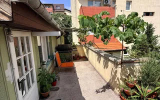 2 camere| curte comuna cu 3 apartamente| centrala proprie| zona aradului| - Poză 15