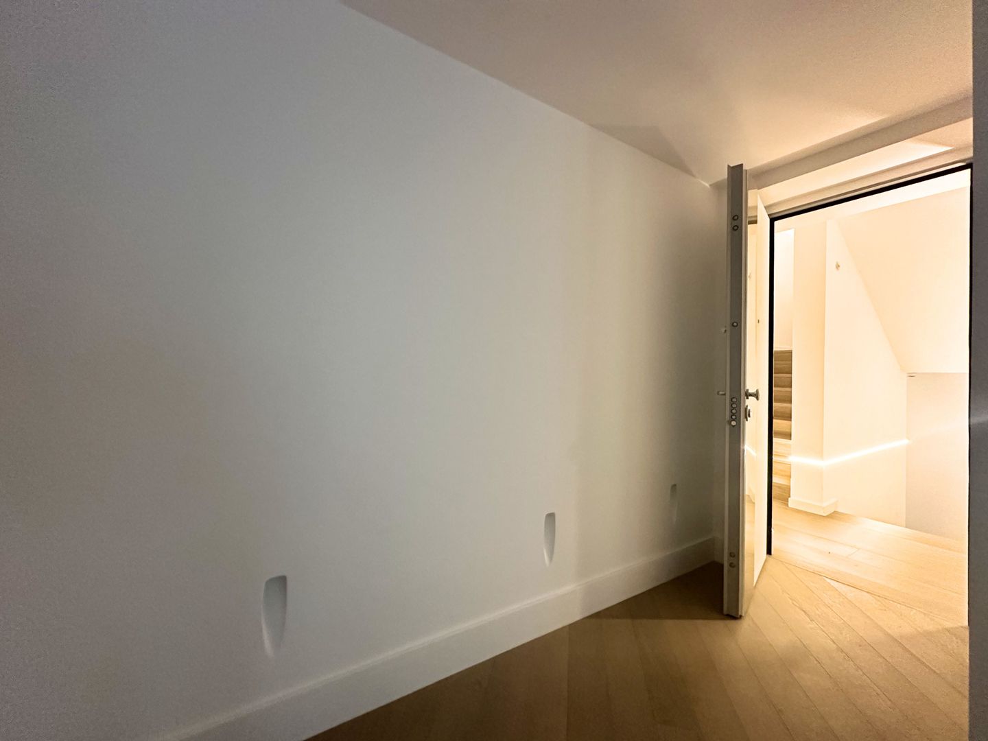 Apartament modern cu 3 camere lifestyle exclusivist Cortina Iancu Nicolae - Poză 18