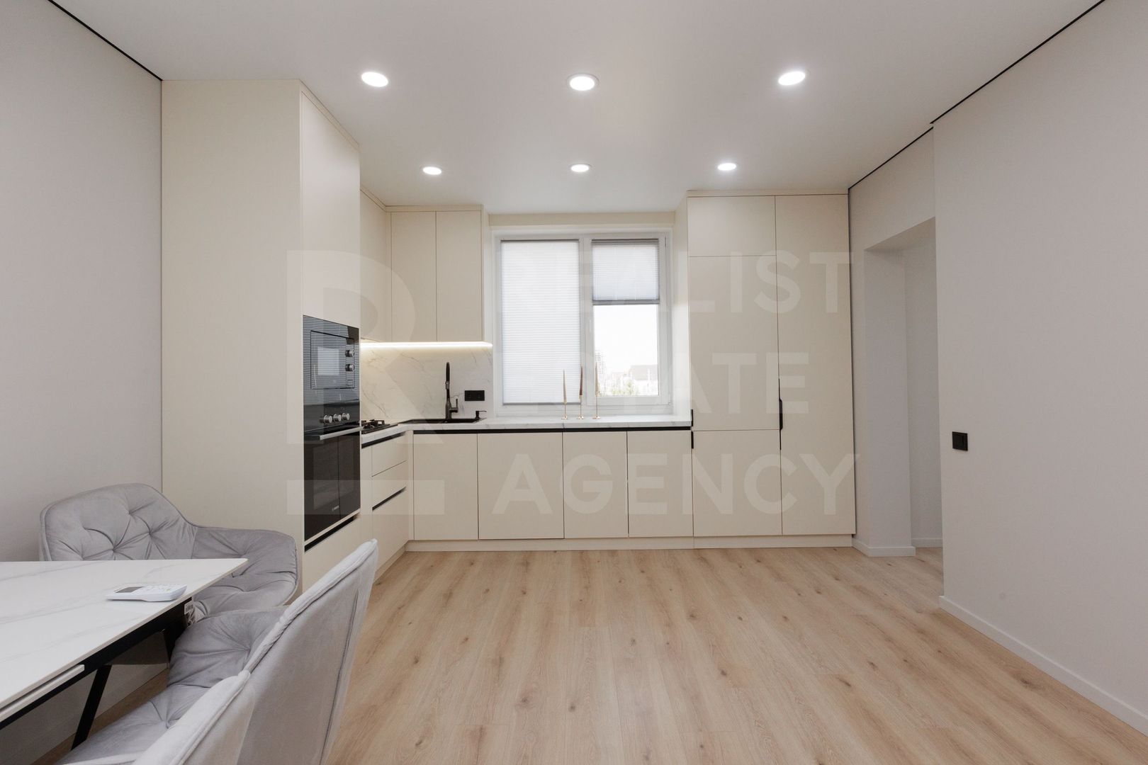 Vânzare, apartament, 3 camere, str. Regele Carol, Durlești - Poză 8