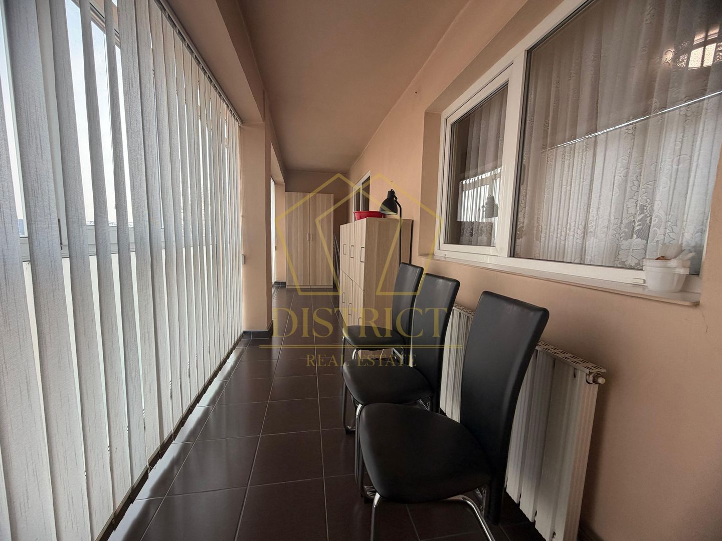 Apartament decomandat cu 5 camere si 2 bai, etaj 2 | Buziasului - Poză 3