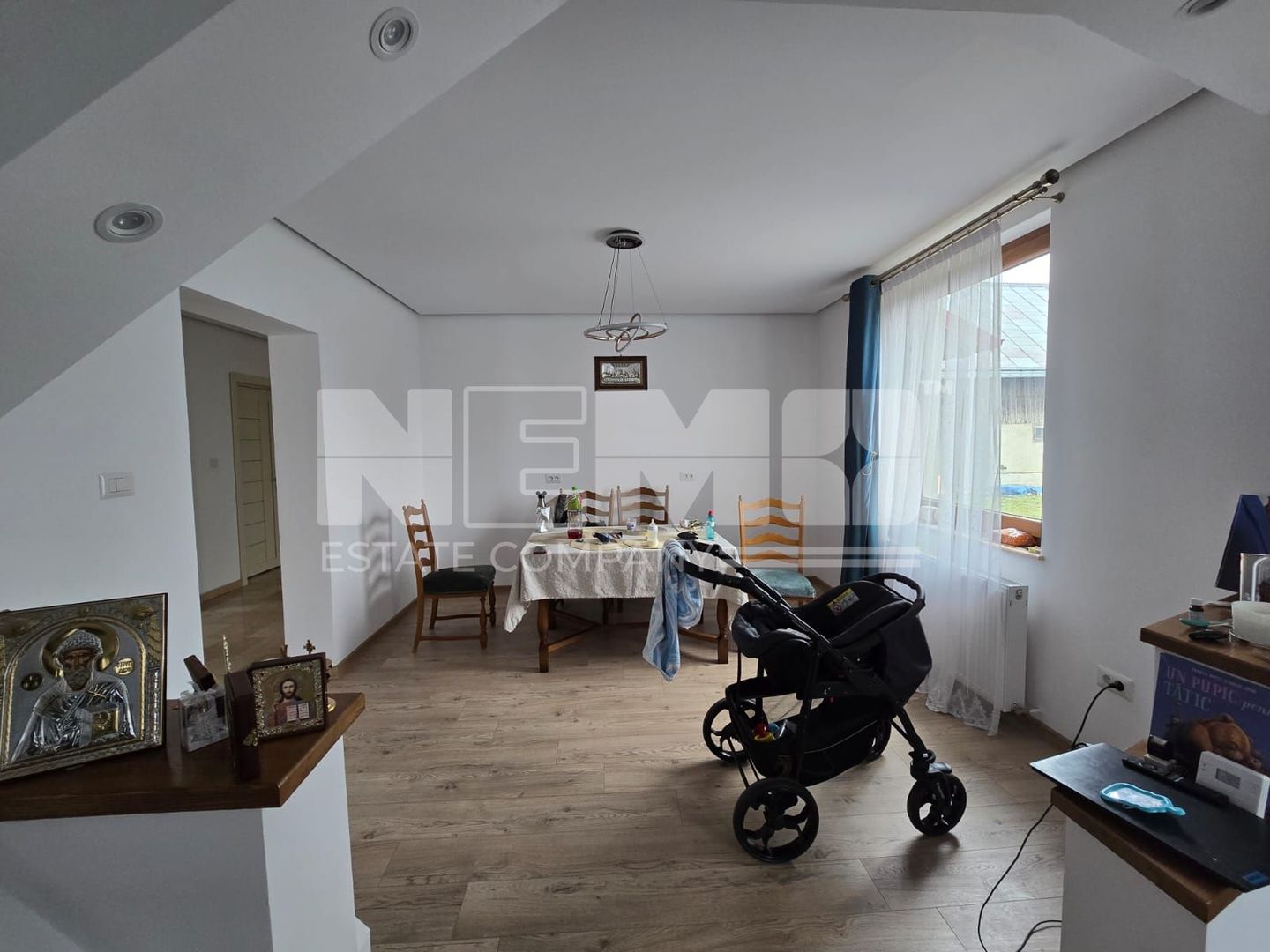 Casă spațioasă la 650000 de euro I Volovăț - Poză 2