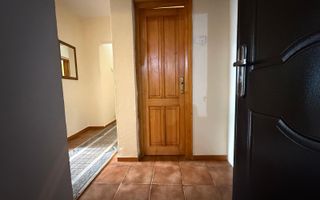ULTRACENTRAL -Apartament de vanzare 3 camere decomandat - Poză 2